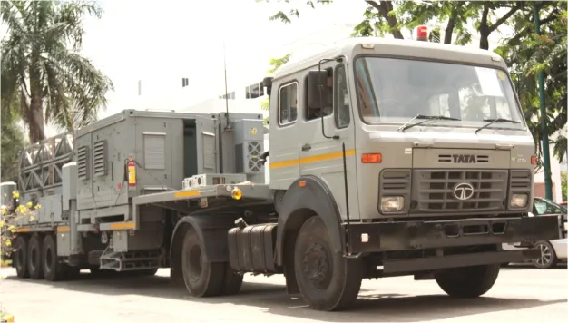 Akash Army Launcher, Mobile launcher system for Akash medium-range surface-to-air missiles, Support Equipment - view 3