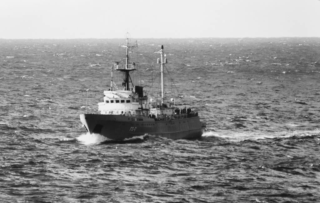 Alpinist class (Project 503R) intelligence ship, Medium intelligence ship, Naval Systems