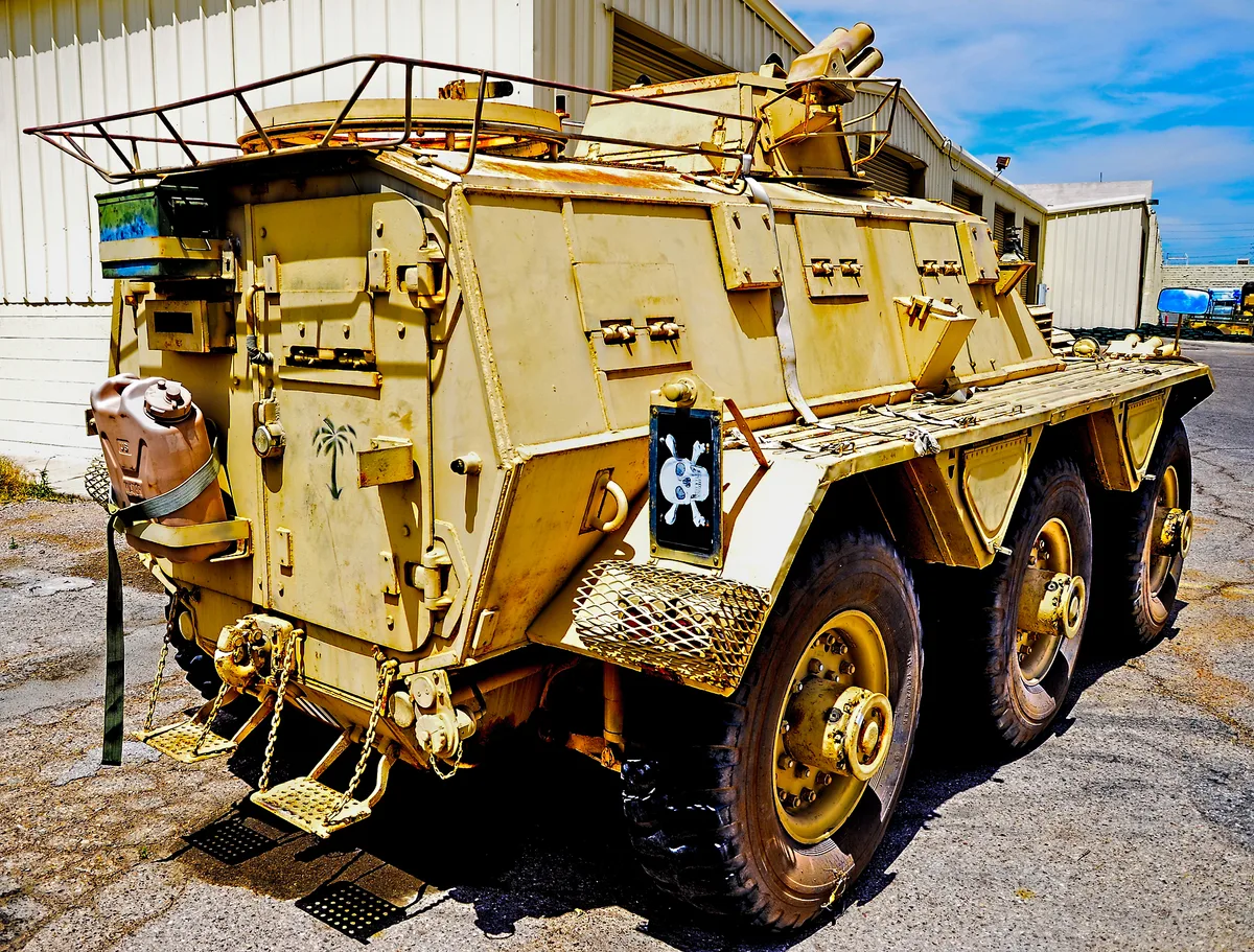 Alvis Saracen, 6x6 armored personnel carrier, Armored Vehicles