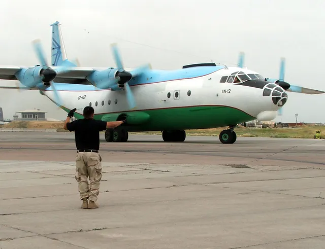 An-12, Four-engine turboprop military transport aircraft, Support Equipment - view 1