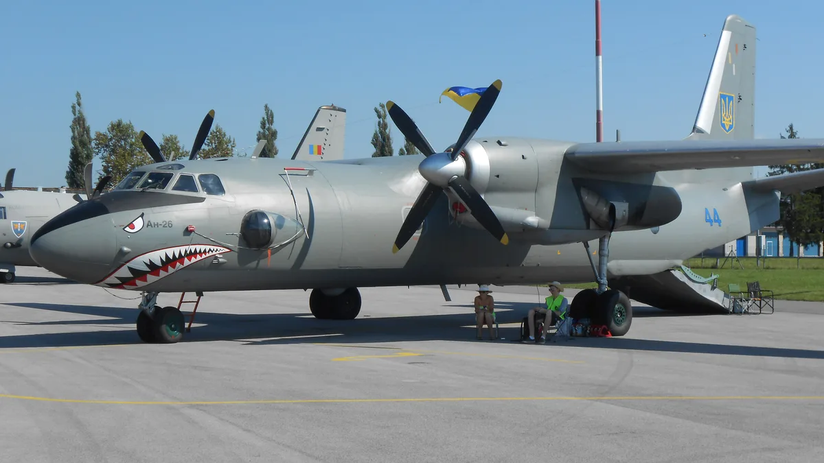 An-26, Twin-engine tactical transport aircraft, Support Equipment