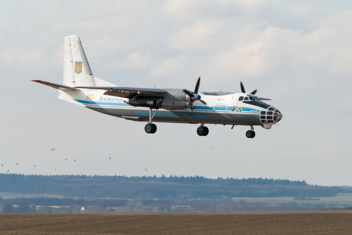An-30, Twin-engine aerial survey and reconnaissance aircraft, Support Equipment