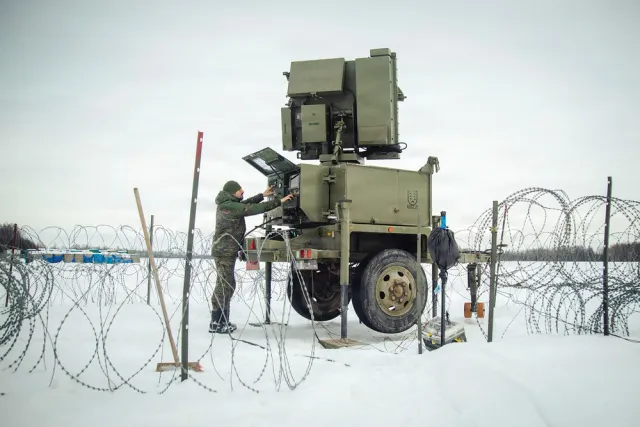 AN/MPQ-64 Sentinel, Mobile 3D air-defense radar, Air Defense - view 3