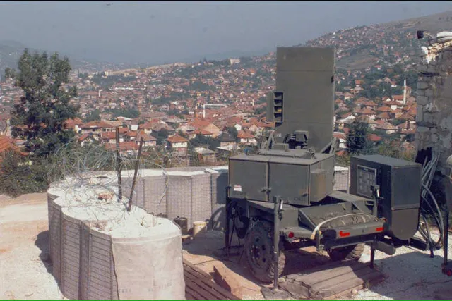 AN/TPQ-36 Firefinder radar, Mobile weapon-locating counterfire radar, Electronic Warfare - view 2