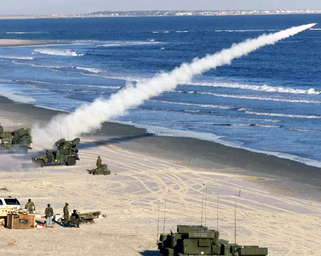 AN/TWQ-1 Avenger, Self-propelled short-range air defense system, Air Defense - view 1