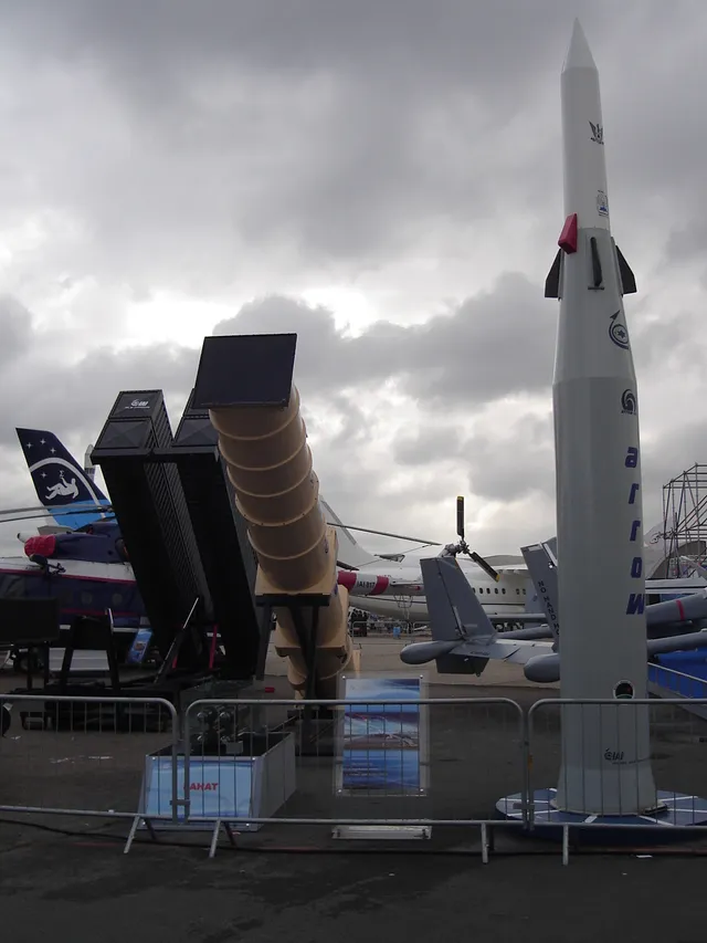 Arrow 2 interceptor, Upper-atmosphere ballistic missile interceptor, Munitions - view 3