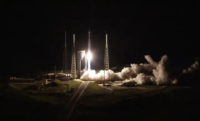 Atlas V, Expendable orbital launch vehicle, Support Equipment - view 1