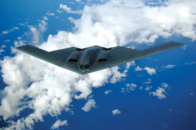 B-2 Spirit, Low-observable strategic heavy bomber, Aircraft & UAVs - view 1