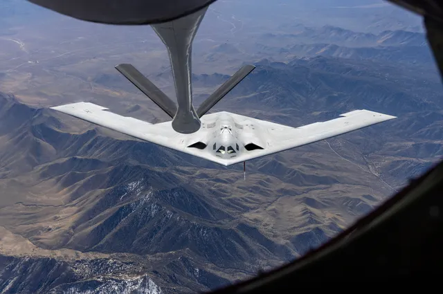 B-21 Raider, Stealth strategic bomber, Aircraft & UAVs - view 2