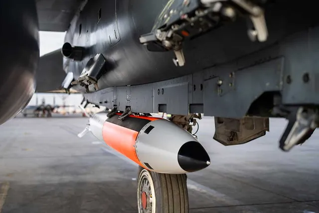 B61-12 Life Extension Program, Nuclear gravity bomb, Munitions - view 1