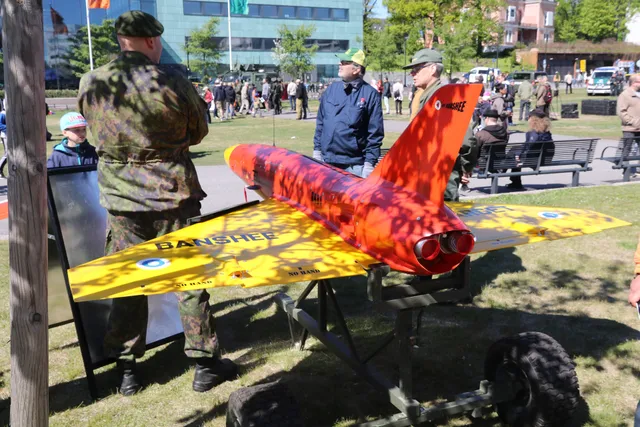 Banshee Jet-80, Twin-jet aerial target drone adapted or reported as a one-way attack UAV, Aircraft & UAVs - view 1