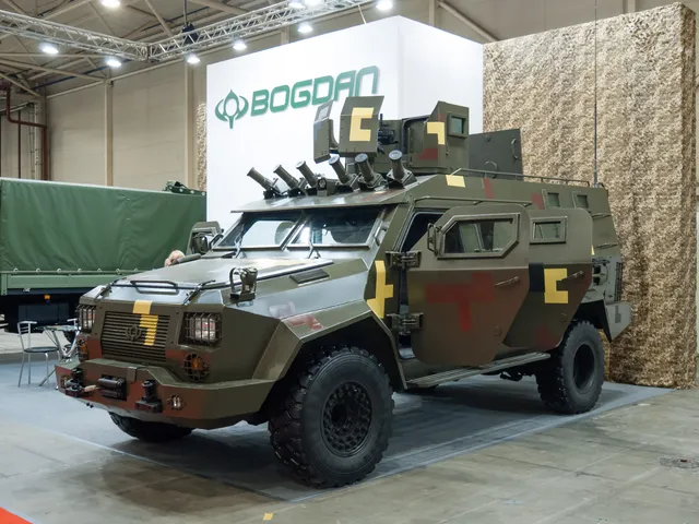 Bars-8, 4x4 armored personnel carrier / MRAP, Armored Vehicles - view 1