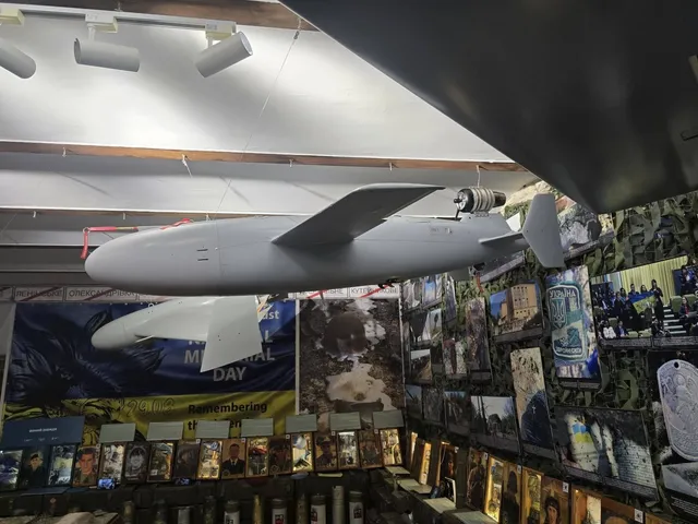 Bars RS-1, Jet-powered long-range one-way attack UAV / drone-missile, Aircraft & UAVs - view 1