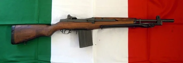 Beretta BM59 rifle, Battle rifle, Infantry Weapons