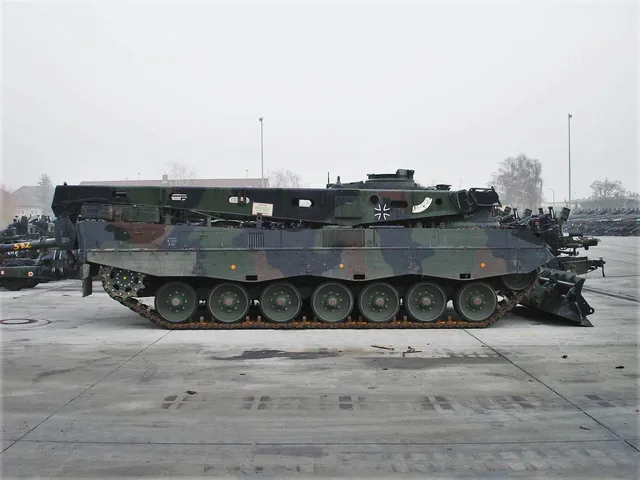 Bergepanzer 3 Bueffel, Armoured recovery vehicle, Support Equipment - view 1
