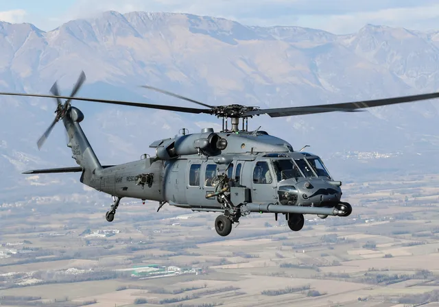Black Hawk helicopter, Medium-lift military utility helicopter family, Aircraft & UAVs - view 3