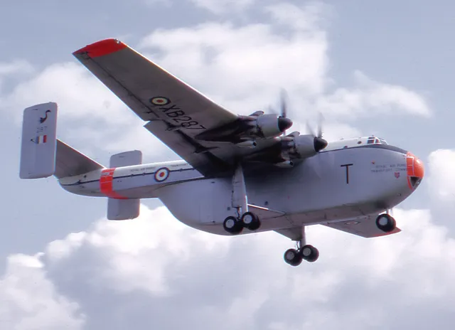 Blackburn Beverley, Heavy military transport aircraft, Aircraft & UAVs - view 1