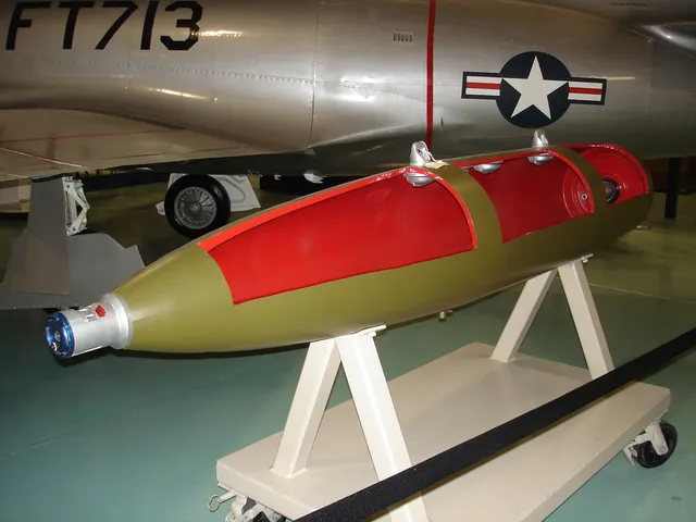 BLU-109 penetrator warhead, 2,000-pound hard-target penetrator warhead, Munitions - view 2