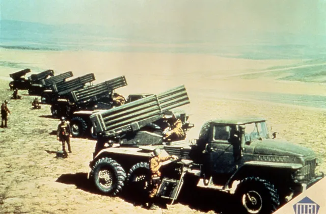 BM-21 Grad, 122 mm multiple rocket launcher, Artillery - view 1