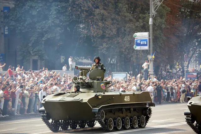 BMD-2, Airborne infantry fighting vehicle, Armored Vehicles - view 1