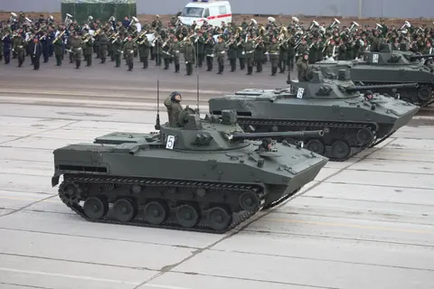 BMD-4/BMD-4M, Airborne amphibious infantry fighting vehicle, Armored Vehicles
