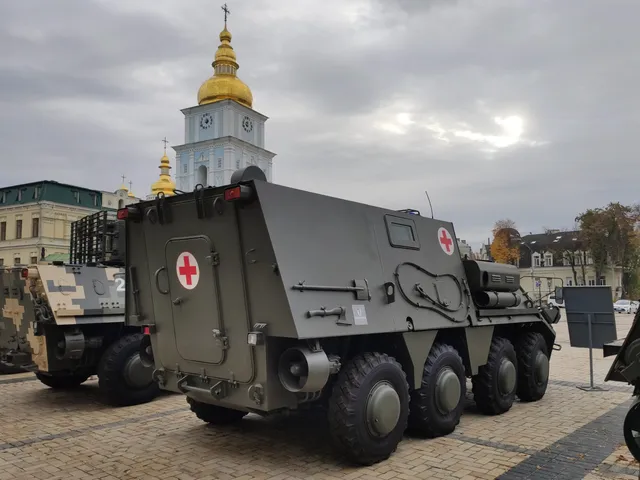 BMM-4S, Armored medical evacuation vehicle, Support Equipment - view 1