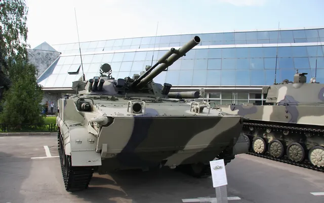 BMP-3, Tracked amphibious infantry fighting vehicle, Armored Vehicles - view 1