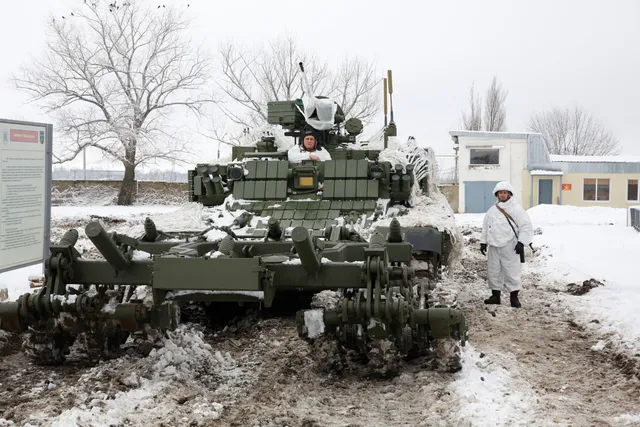 BMR-3M, Armored mine-clearing vehicle, Support Equipment - view 2