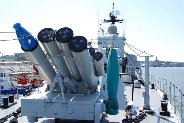 Bofors 375 mm rocket launcher, Shipboard anti-submarine rocket launcher, Naval Systems - view 2