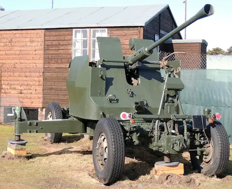 Bofors 40 mm L/70, 40 mm towed anti-aircraft autocannon, Air Defense