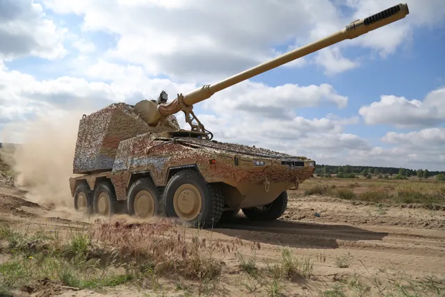 Boxer, Modular 8x8 armoured vehicle family, Armored Vehicles - view 4