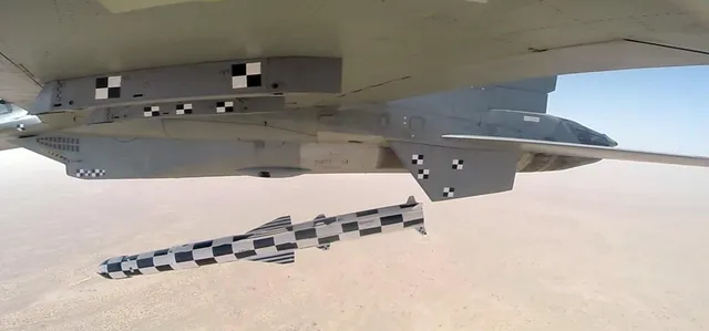 BrahMos, Supersonic anti-ship and land-attack cruise missile, Munitions - view 2