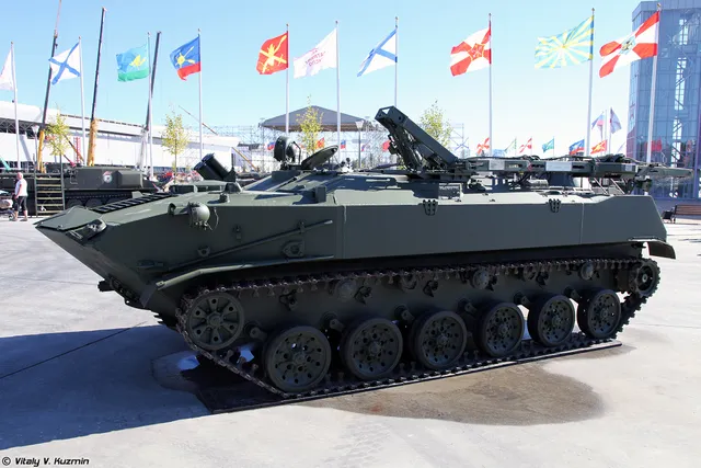 BREM-D, Airborne armored repair and recovery vehicle, Support Equipment - view 1