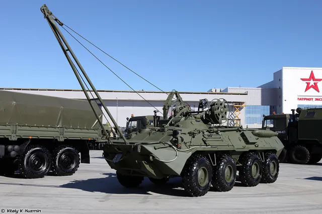 BREM-K, Wheeled armored repair and recovery vehicle, Support Equipment - view 1