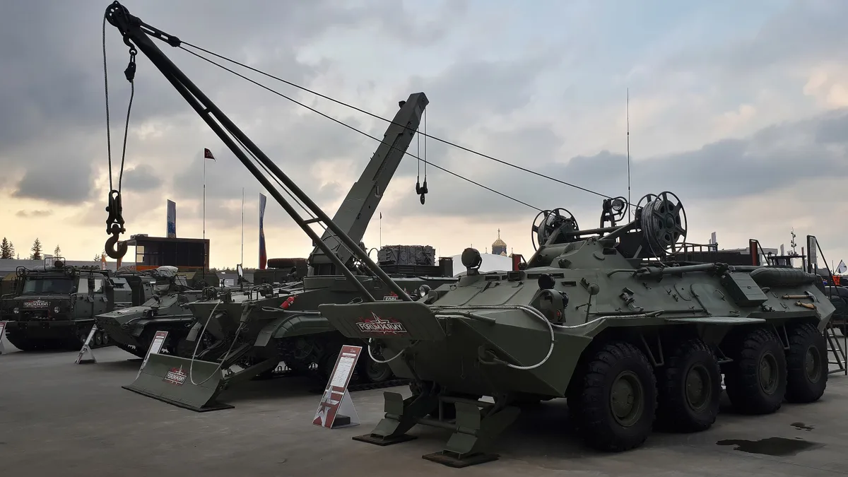 BREM-K, Wheeled armored repair and recovery vehicle, Support Equipment