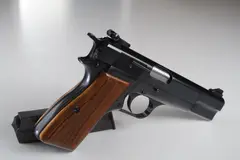 Browning Hi-Power pistol, 9x19 mm single-action semi-automatic pistol, Infantry Weapons
