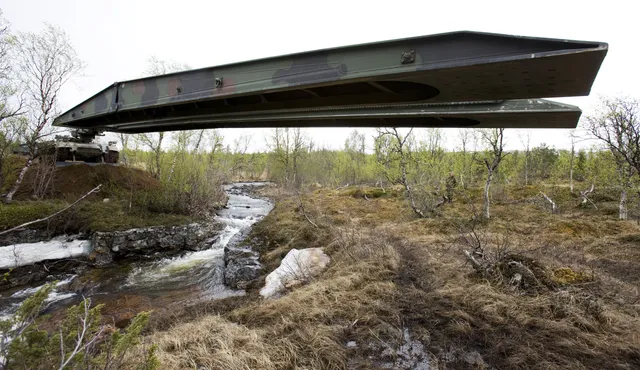 BrPz-1 Biber, Armored vehicle-launched bridge, Support Equipment - view 2