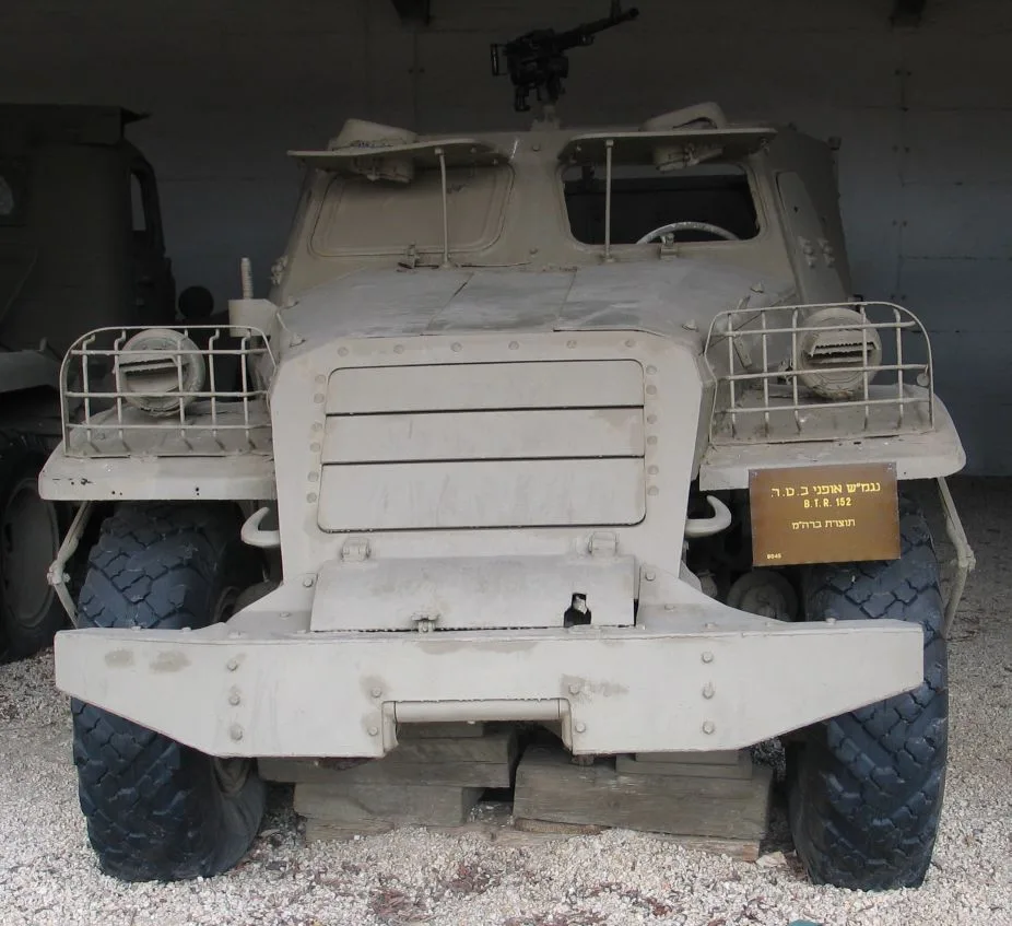 BTR-152M armored personnel carrier, 6x6 wheeled armored personnel carrier, Armored Vehicles