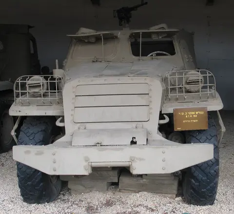 BTR-152M armored personnel carrier, 6x6 wheeled armored personnel carrier, Armored Vehicles