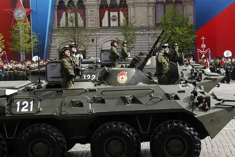 BTR-80, 8x8 amphibious armored personnel carrier, Armored Vehicles