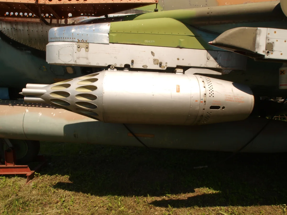 BTR-80 with UB-32 rocket pods, Improvised 8x8 rocket-armed armored vehicle, Armored Vehicles