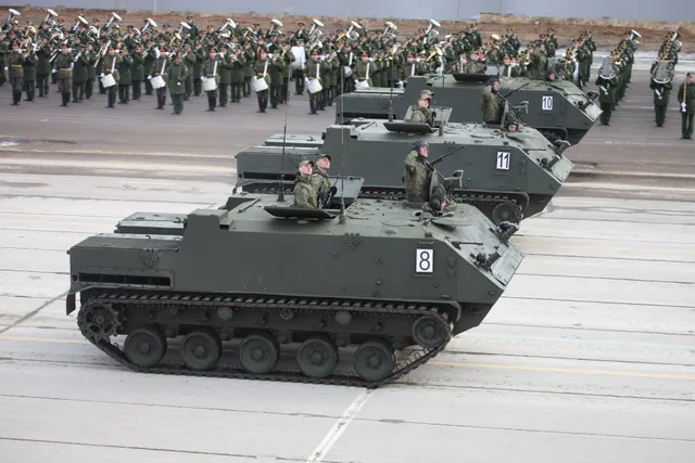 BTR-MDM Rakushka, Airborne amphibious tracked armored personnel carrier, Armored Vehicles - view 3