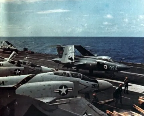 Buccaneer S2, Strike aircraft, Aircraft & UAVs - view 1