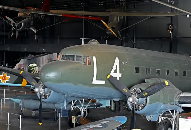 C-47 Skytrain, Twin-engine military transport aircraft, Aircraft & UAVs - view 1