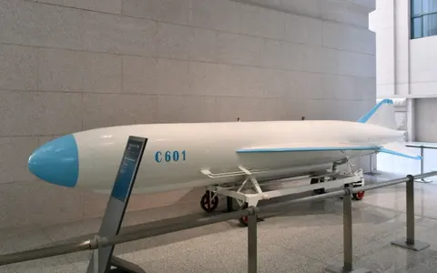 C-601 / YJ-6, Air-launched anti-ship cruise missile, Munitions