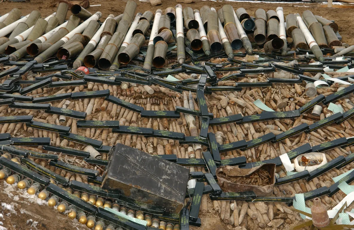 C4, Plastic demolition explosive, Munitions