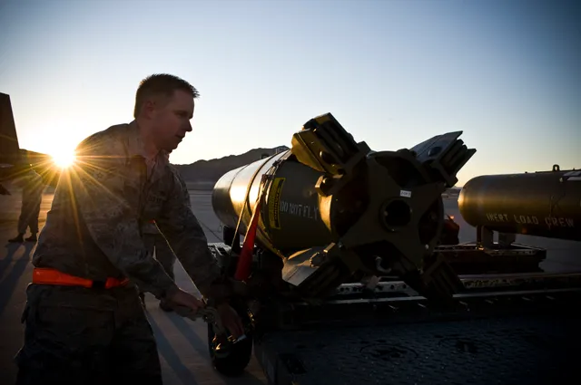 CBU-104 Wind-Corrected Munitions Dispenser, Wind-corrected munition dispenser, Munitions - view 1