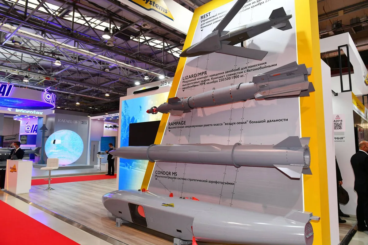 Chameleon 3 guided-bomb configuration, Bomb guidance kit, Munitions
