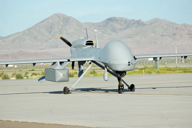 Communication EA Surveillance and Reconnaissance (CEASAR) pod, Airborne electronic attack and reconnaissance pod, Electronic Warfare - view 1