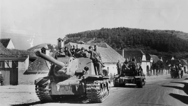 D-25 122 mm tank gun, 122 mm tank and self-propelled gun family, Artillery - view 1